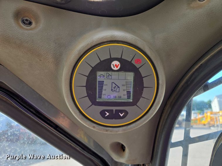 image for item EV1604 Wacker Neuson SW 28 skid steer loader