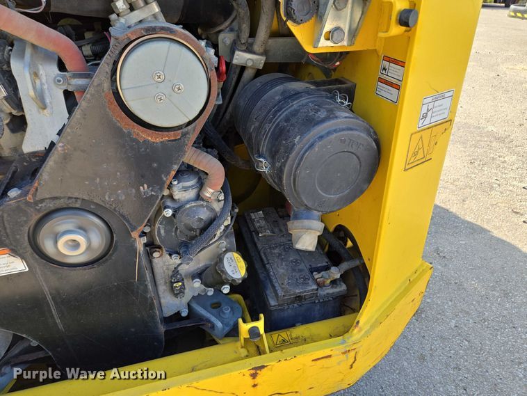 image for item EV1604 Wacker Neuson SW 28 skid steer loader