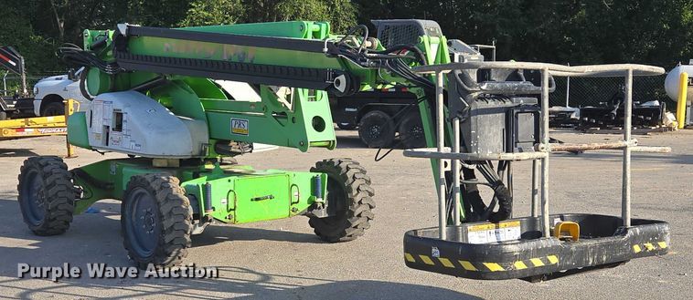 image for item EV1605 Nifty SP64 boom lift