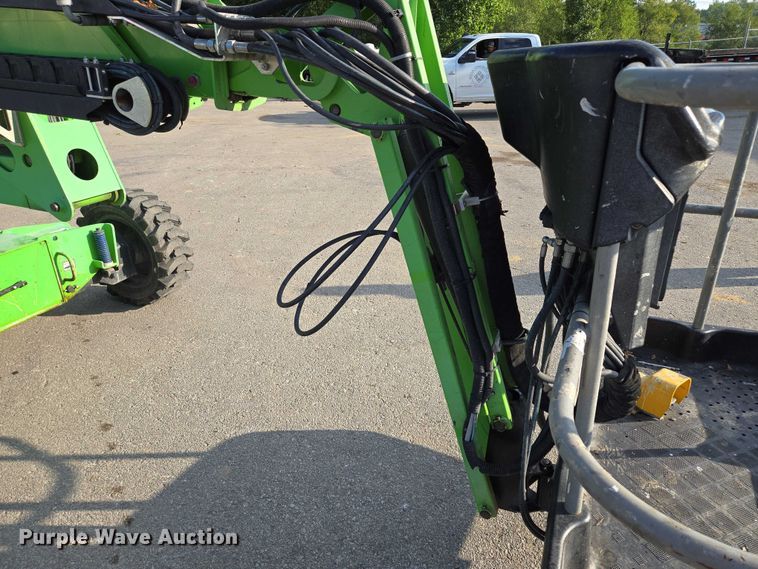 image for item EV1605 Nifty SP64 boom lift