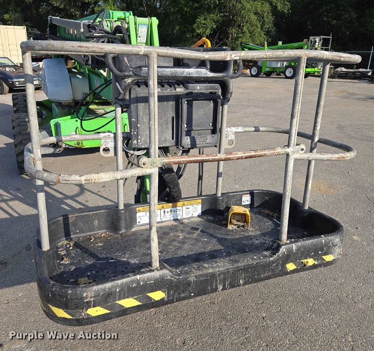 image for item EV1605 Nifty SP64 boom lift