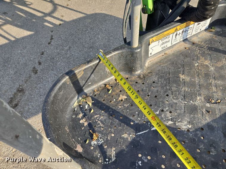 image for item EV1605 Nifty SP64 boom lift