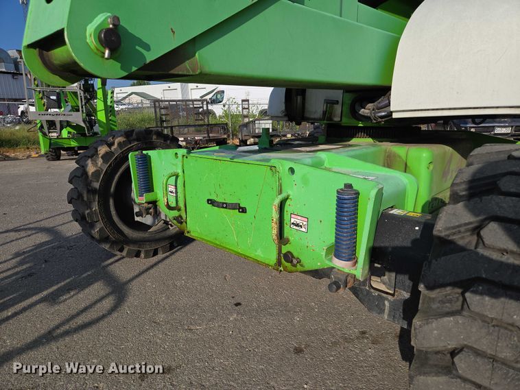 image for item EV1605 Nifty SP64 boom lift