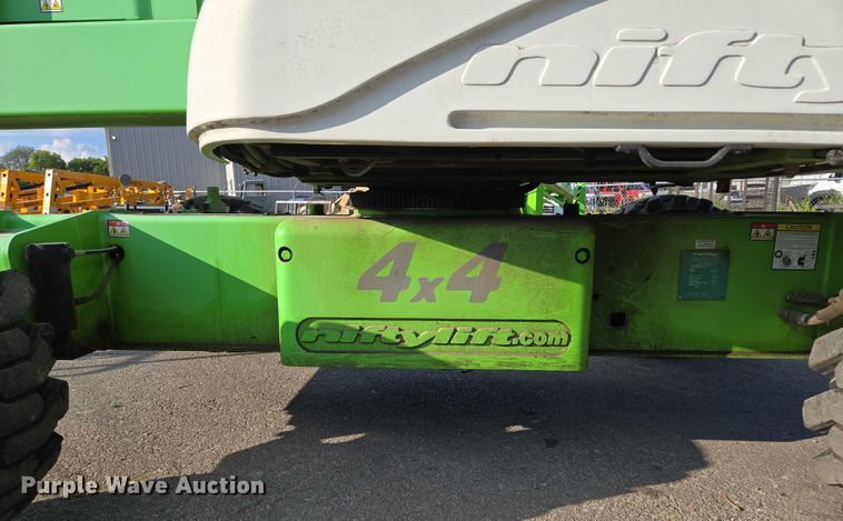 image for item EV1605 Nifty SP64 boom lift