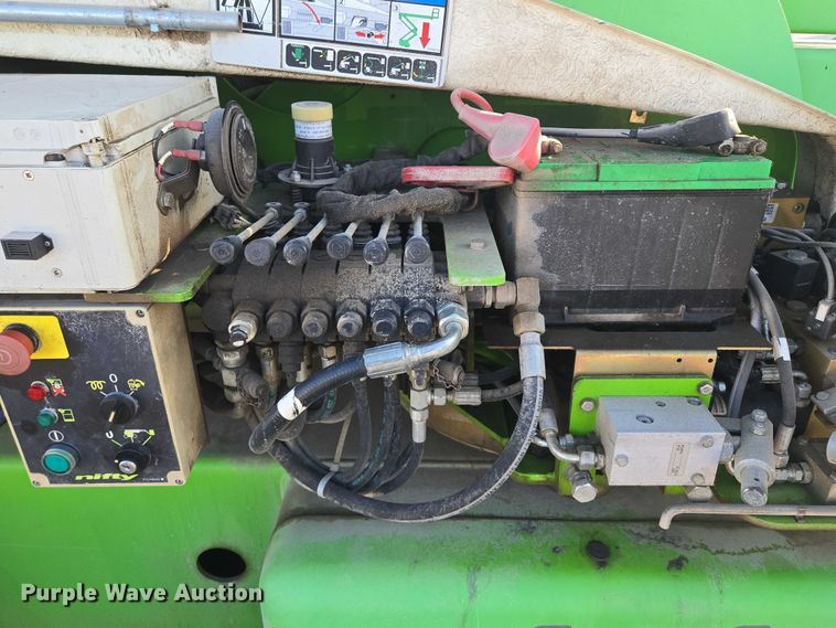 image for item EV1605 Nifty SP64 boom lift