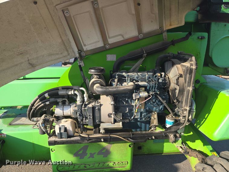 image for item EV1605 Nifty SP64 boom lift