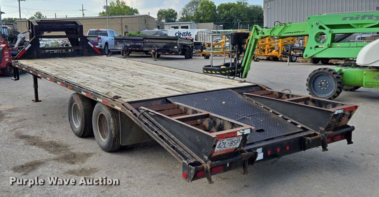 image for item EV1606 2010 Maxey Trailers Mfg.. equipment trailer