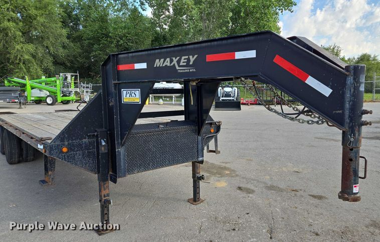 image for item EV1606 2010 Maxey Trailers Mfg.. equipment trailer