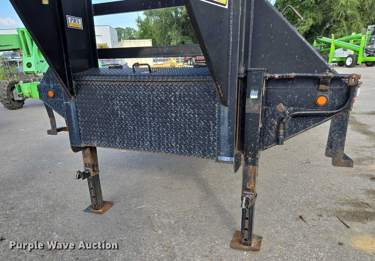 image for item EV1606 2010 Maxey Trailers Mfg.. equipment trailer