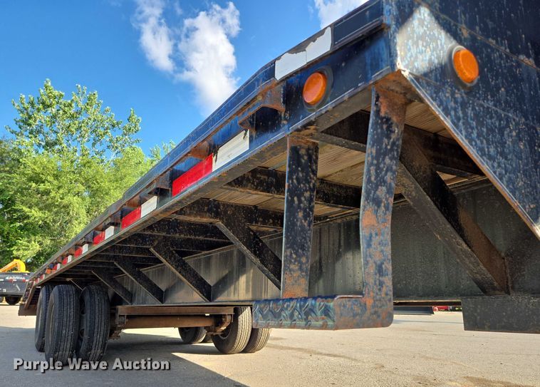 image for item EV1606 2010 Maxey Trailers Mfg.. equipment trailer