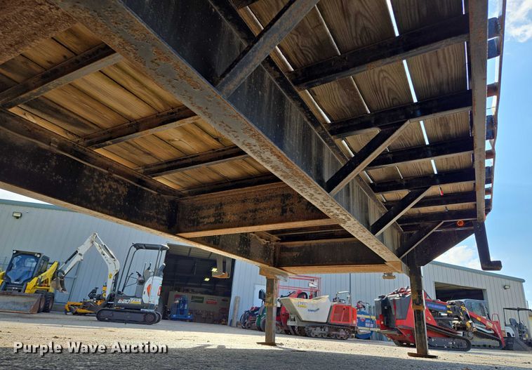 image for item EV1606 2010 Maxey Trailers Mfg.. equipment trailer