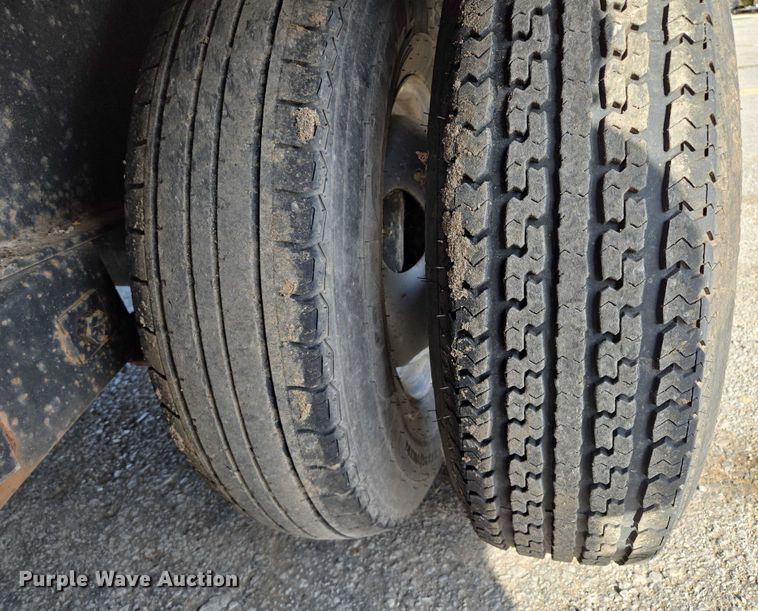 image for item EV1606 2010 Maxey Trailers Mfg.. equipment trailer