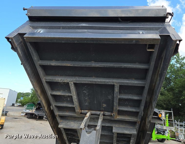 image for item EV1607 2022 Norstar Ironbull dump trailer