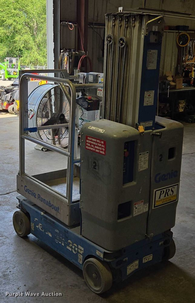 image for item EV1609 2014 Genie GR-20 vertical lift
