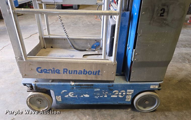 image for item EV1609 2014 Genie GR-20 vertical lift