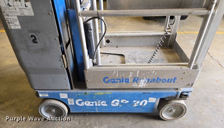 image for item EV1609 2014 Genie GR-20 vertical lift