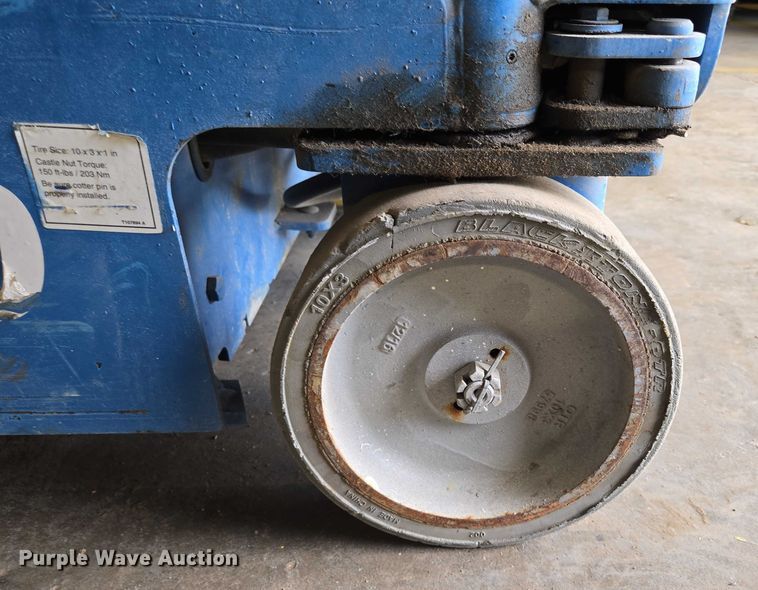 image for item EV1609 2014 Genie GR-20 vertical lift