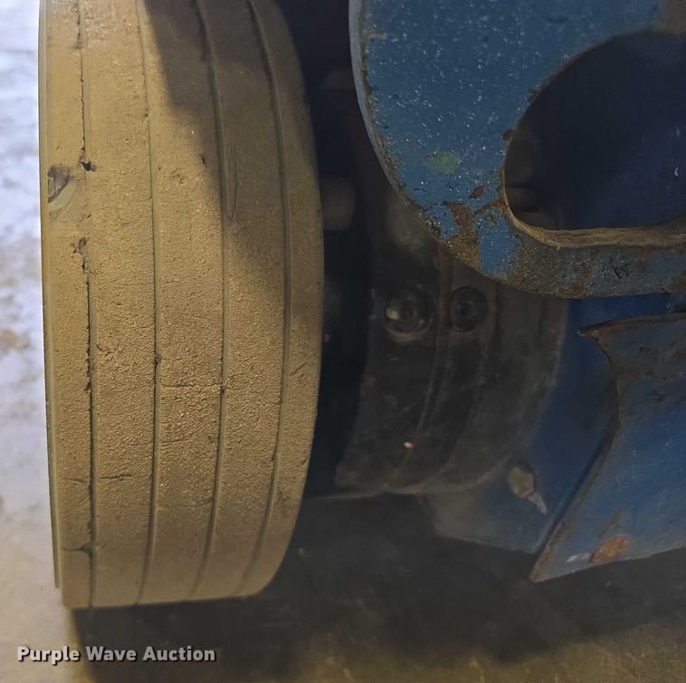 image for item EV1609 2014 Genie GR-20 vertical lift