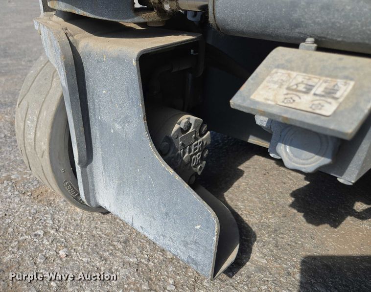 image for item EV1610 SkyJack SJ III 3219 scissor lift