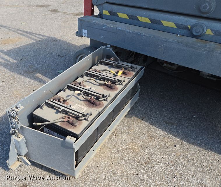 image for item EV1610 SkyJack SJ III 3219 scissor lift