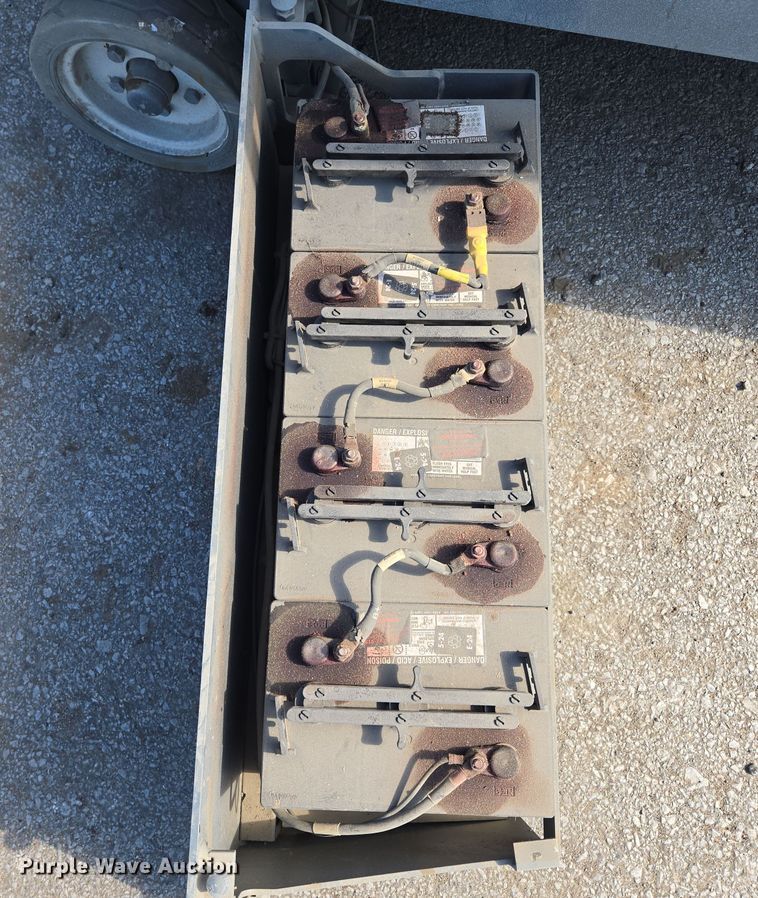 image for item EV1610 SkyJack SJ III 3219 scissor lift