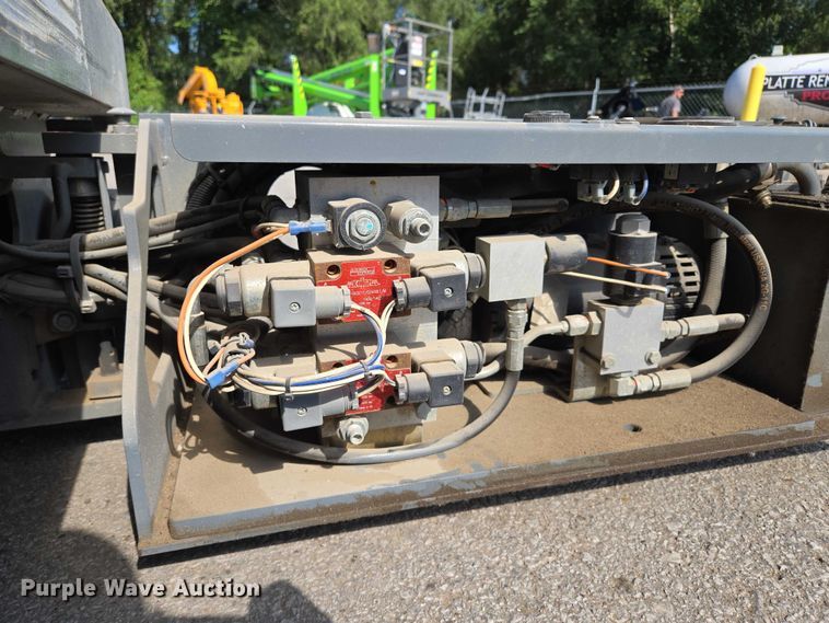 image for item EV1610 SkyJack SJ III 3219 scissor lift