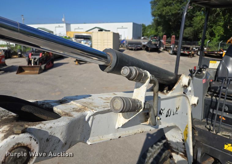 image for item EV1611 2018 Bobcat E20 mini excavator