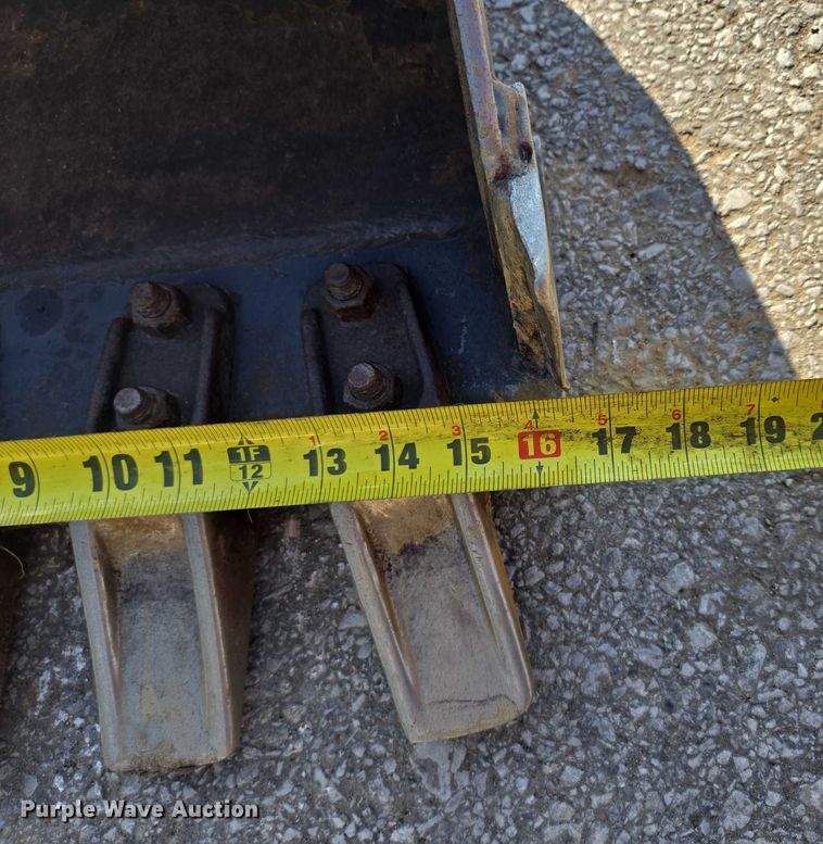 image for item EV1611 2018 Bobcat E20 mini excavator