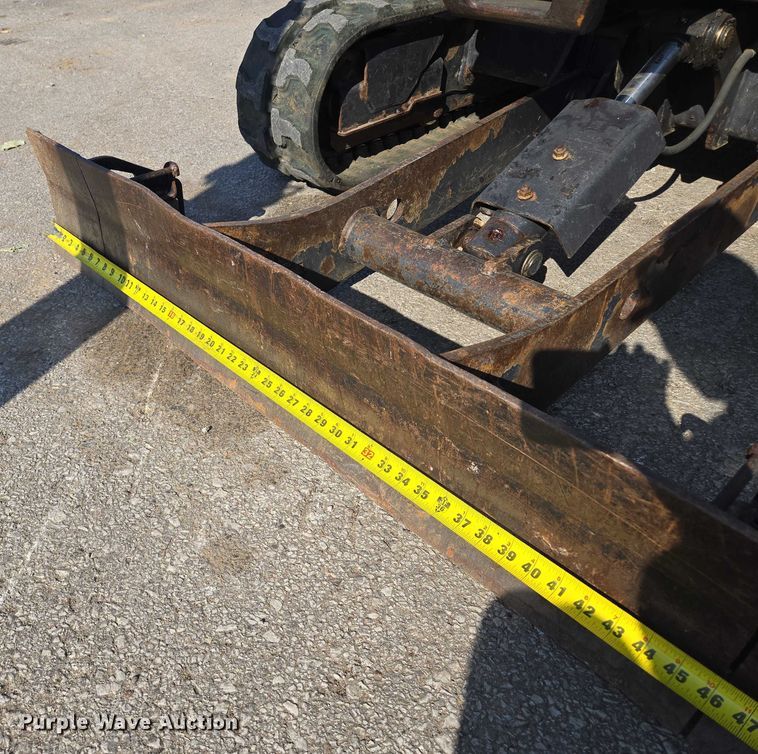 image for item EV1611 2018 Bobcat E20 mini excavator