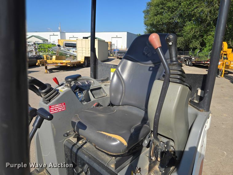 image for item EV1611 2018 Bobcat E20 mini excavator