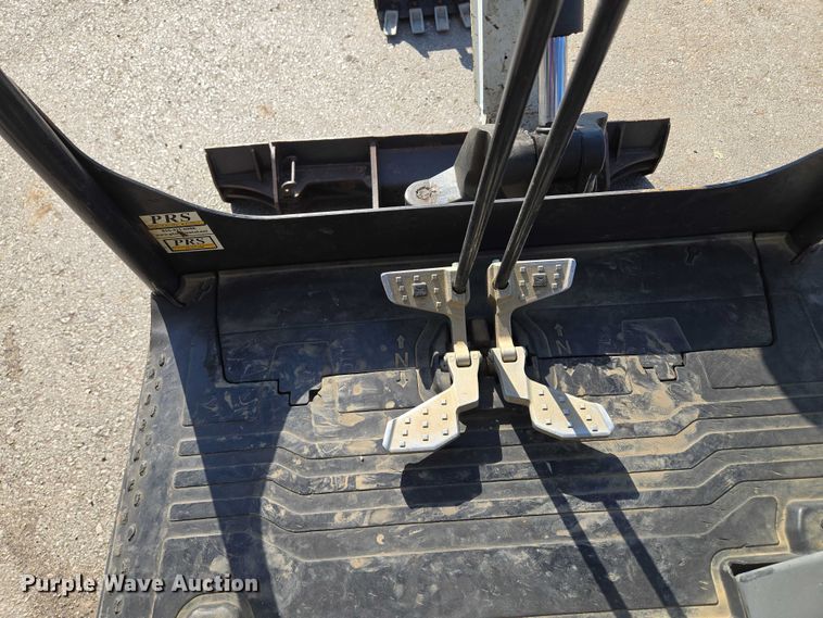 image for item EV1611 2018 Bobcat E20 mini excavator