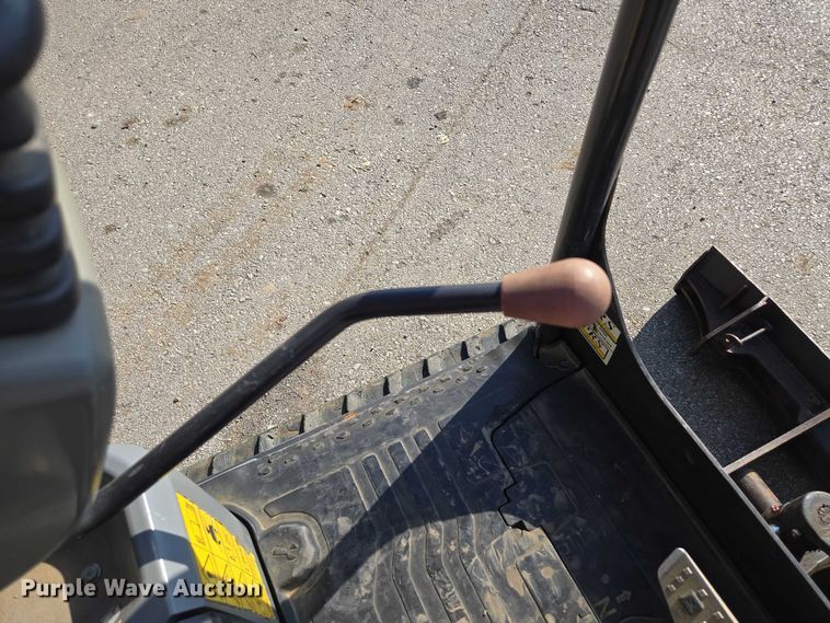 image for item EV1611 2018 Bobcat E20 mini excavator