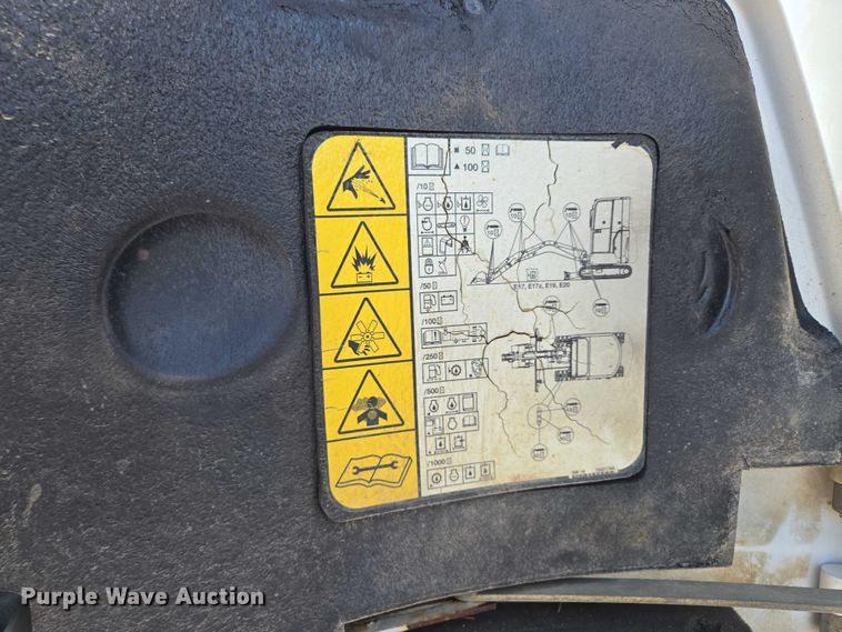 image for item EV1611 2018 Bobcat E20 mini excavator