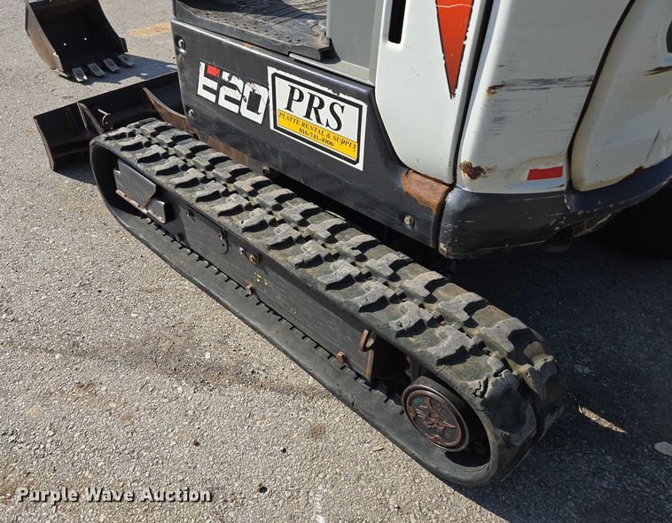 image for item EV1611 2018 Bobcat E20 mini excavator