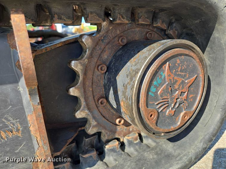 image for item EV1611 2018 Bobcat E20 mini excavator