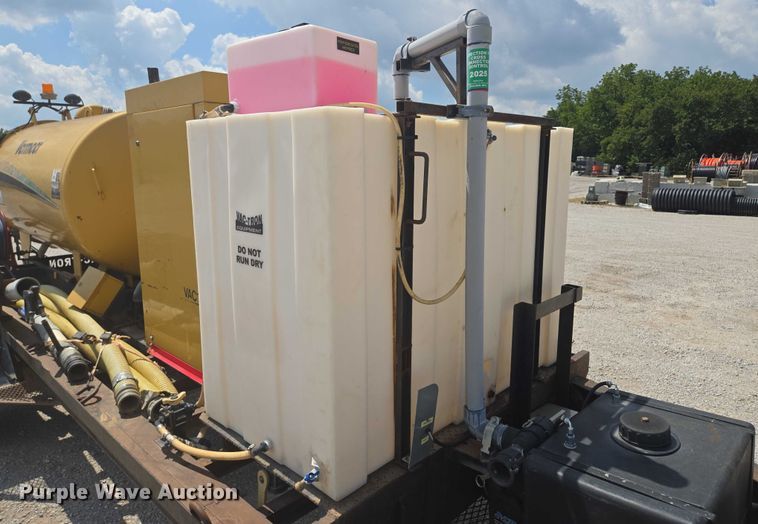 image for item EV1612 Vermeer  PMD 855 SD vacuum excavator