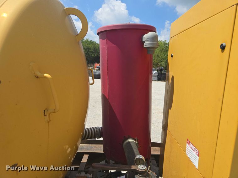 image for item EV1612 Vermeer  PMD 855 SD vacuum excavator