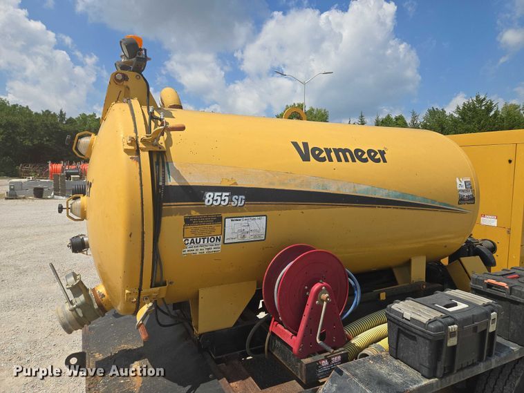 image for item EV1612 Vermeer  PMD 855 SD vacuum excavator