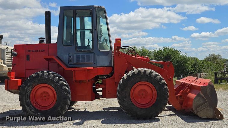 image for item EV1626 1995 Fiat-Allis FR70 wheel loader