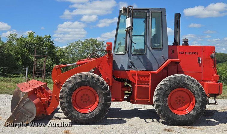 image for item EV1626 1995 Fiat-Allis FR70 wheel loader