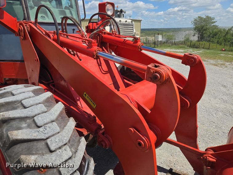 image for item EV1626 1995 Fiat-Allis FR70 wheel loader