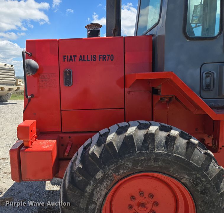 image for item EV1626 1995 Fiat-Allis FR70 wheel loader