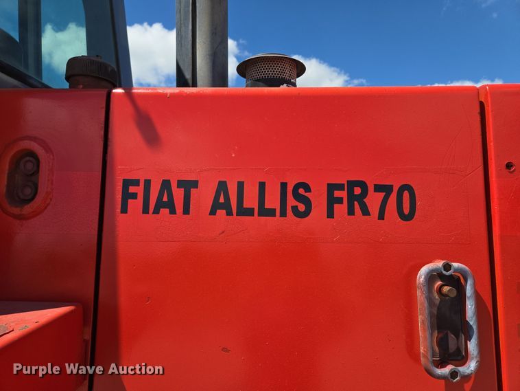 image for item EV1626 1995 Fiat-Allis FR70 wheel loader