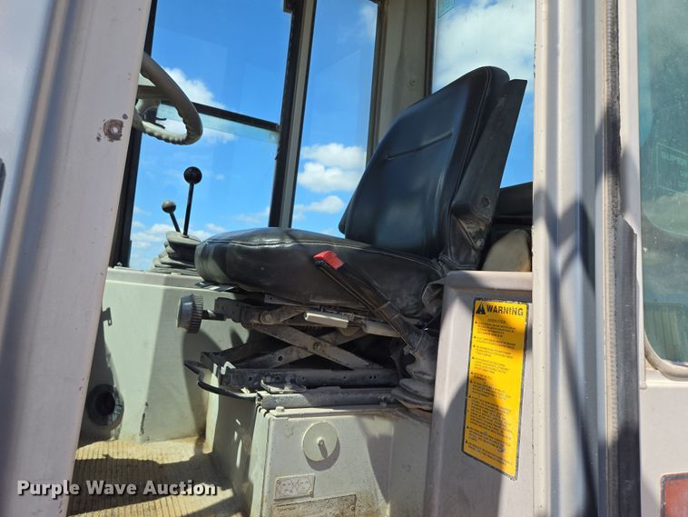 image for item EV1626 1995 Fiat-Allis FR70 wheel loader