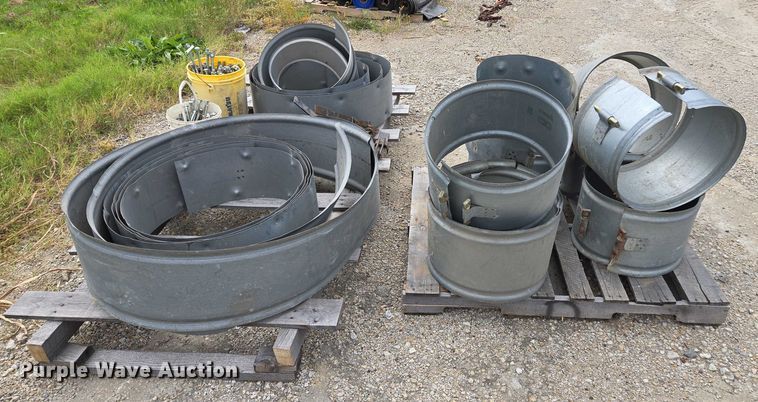 image for item EV1638 Approximately 20 galvanized pipe clamps