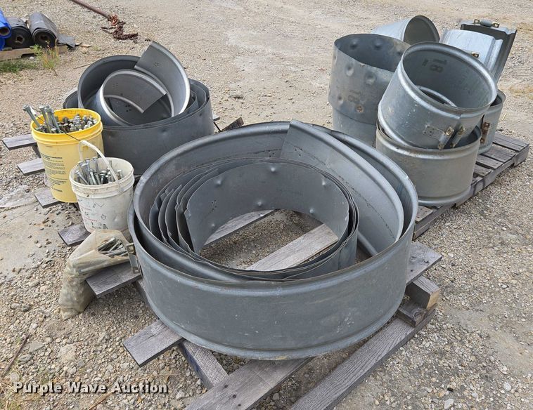 image for item EV1638 Approximately 20 galvanized pipe clamps