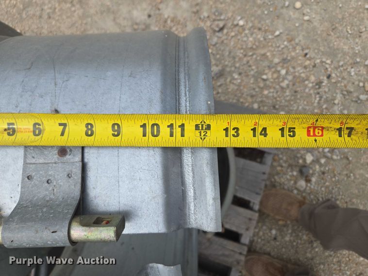 image for item EV1638 Approximately 20 galvanized pipe clamps