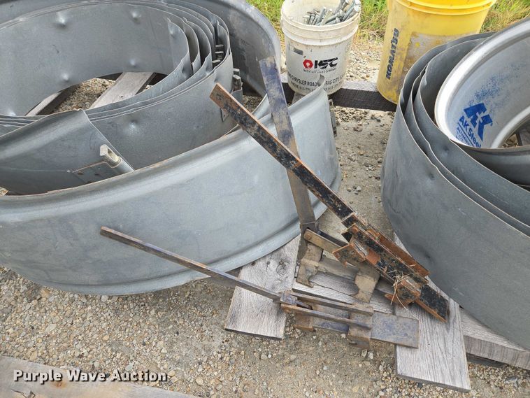 image for item EV1638 Approximately 20 galvanized pipe clamps