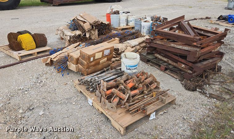 image for item EV1639 Forming equipment