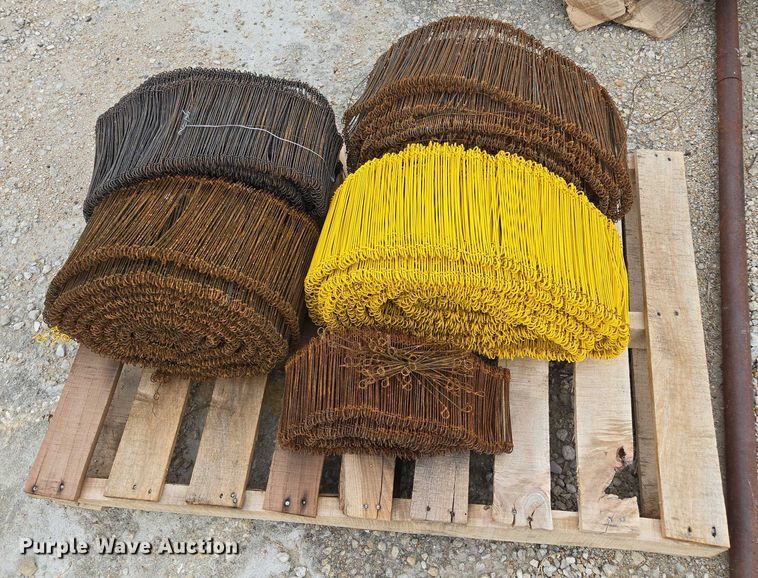 image for item EV1639 Forming equipment